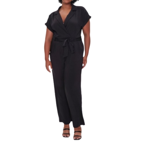 MIDNITE BLACK SATIN ☆ COLLAR NECK ☆ JUMPSUIT ☆ NWT - Picture 2 of 9
